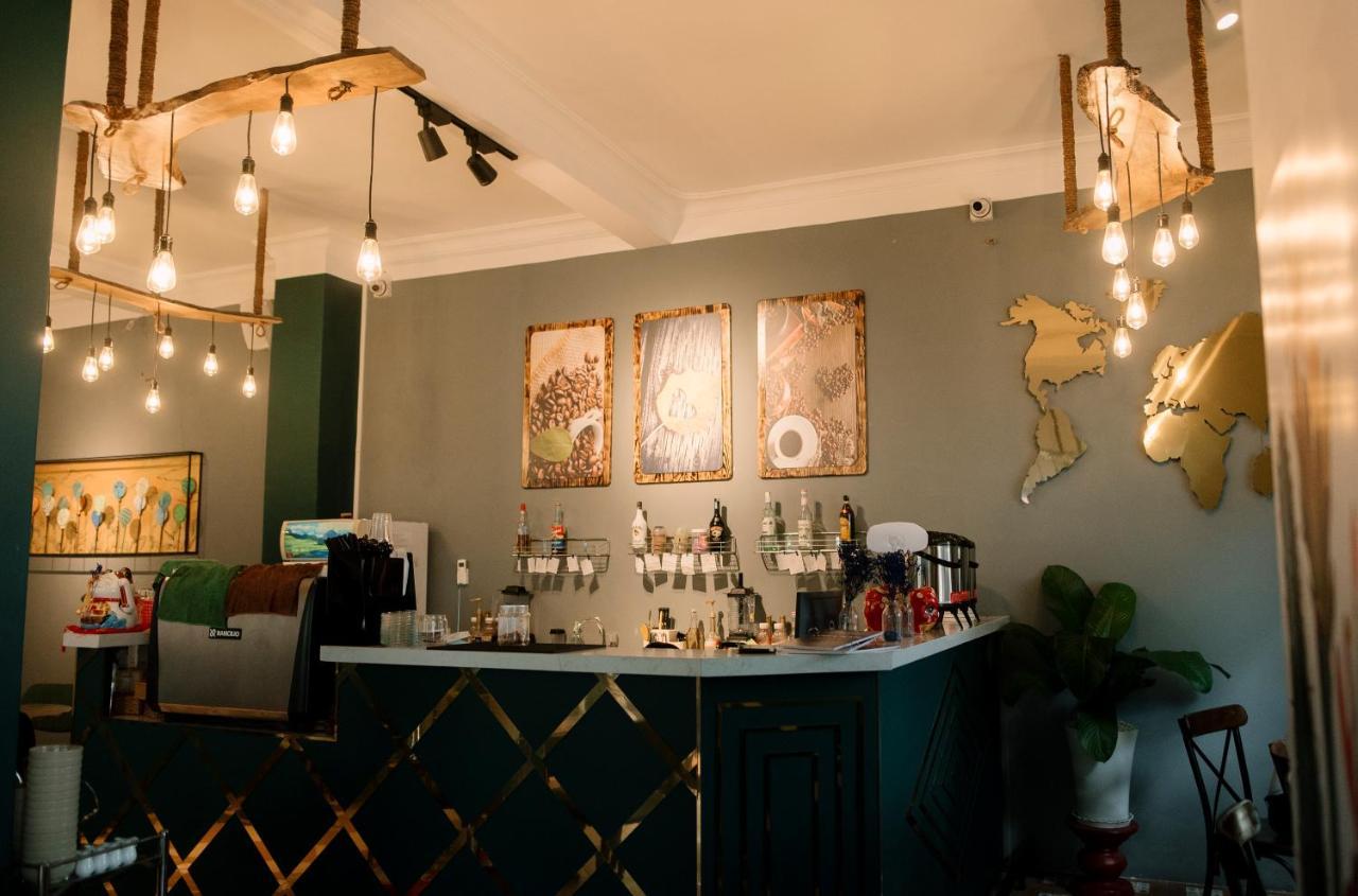 Апартаменты T Cafe & House Куинён Экстерьер фото