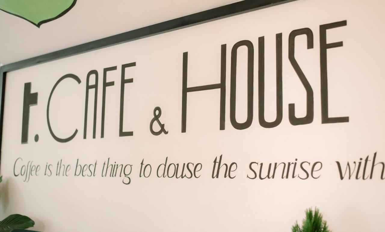 Апартаменты T Cafe & House Куинён Экстерьер фото