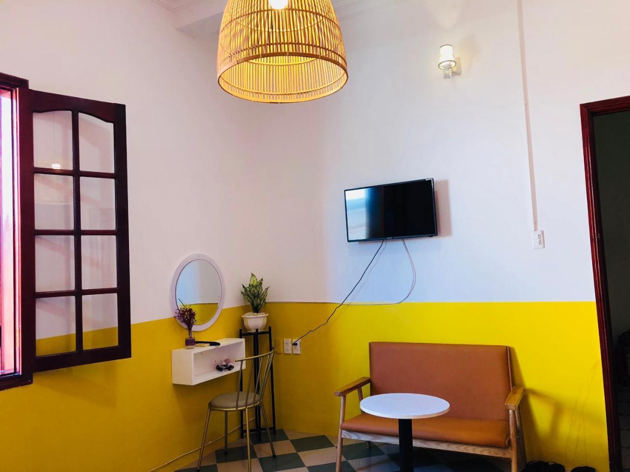 Апартаменты T Cafe & House Куинён Экстерьер фото